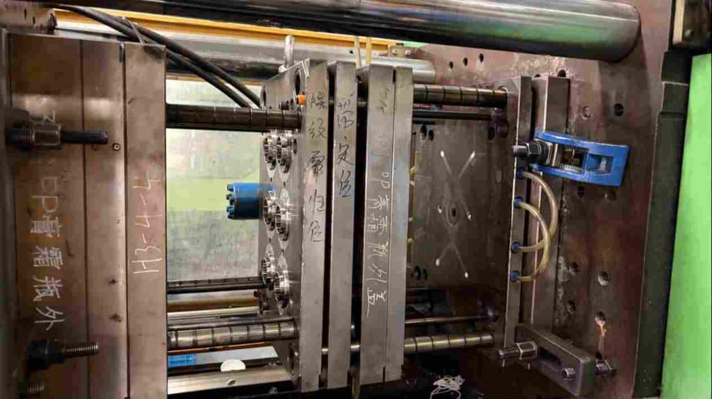 The previous ABS mold trial setup